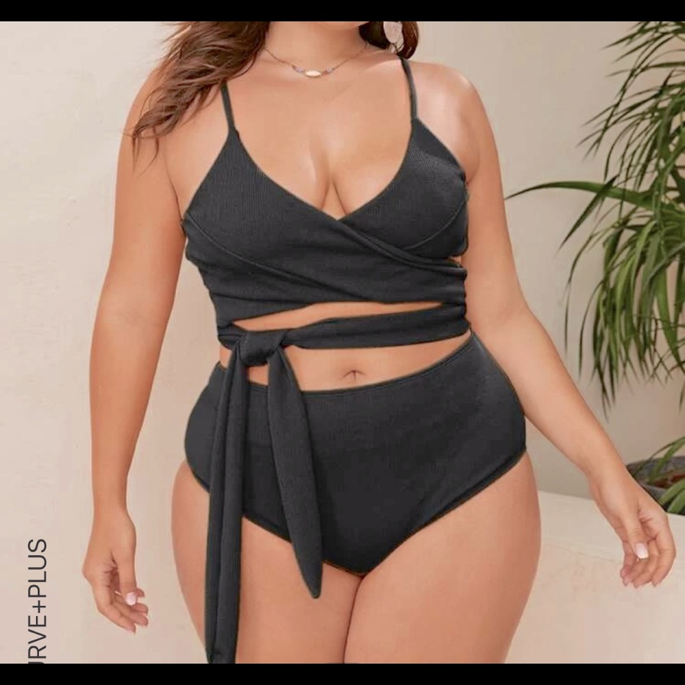 COPY - SHEIN Rib Wrap Tie Bikini Top